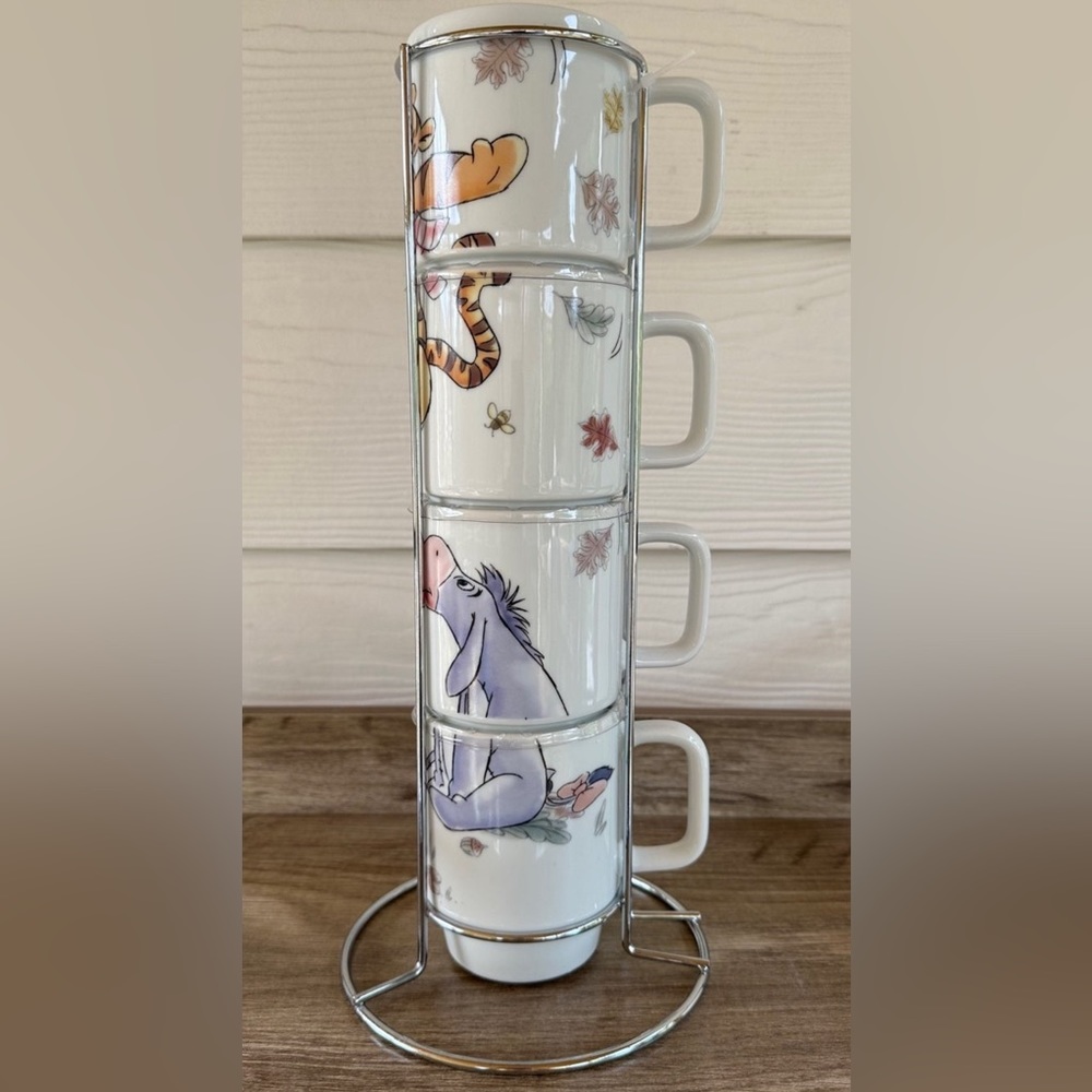Winnie Pooh and Friends STACKED MUGS FESTIVE TOWER w/STAND - Picture 3 of 5